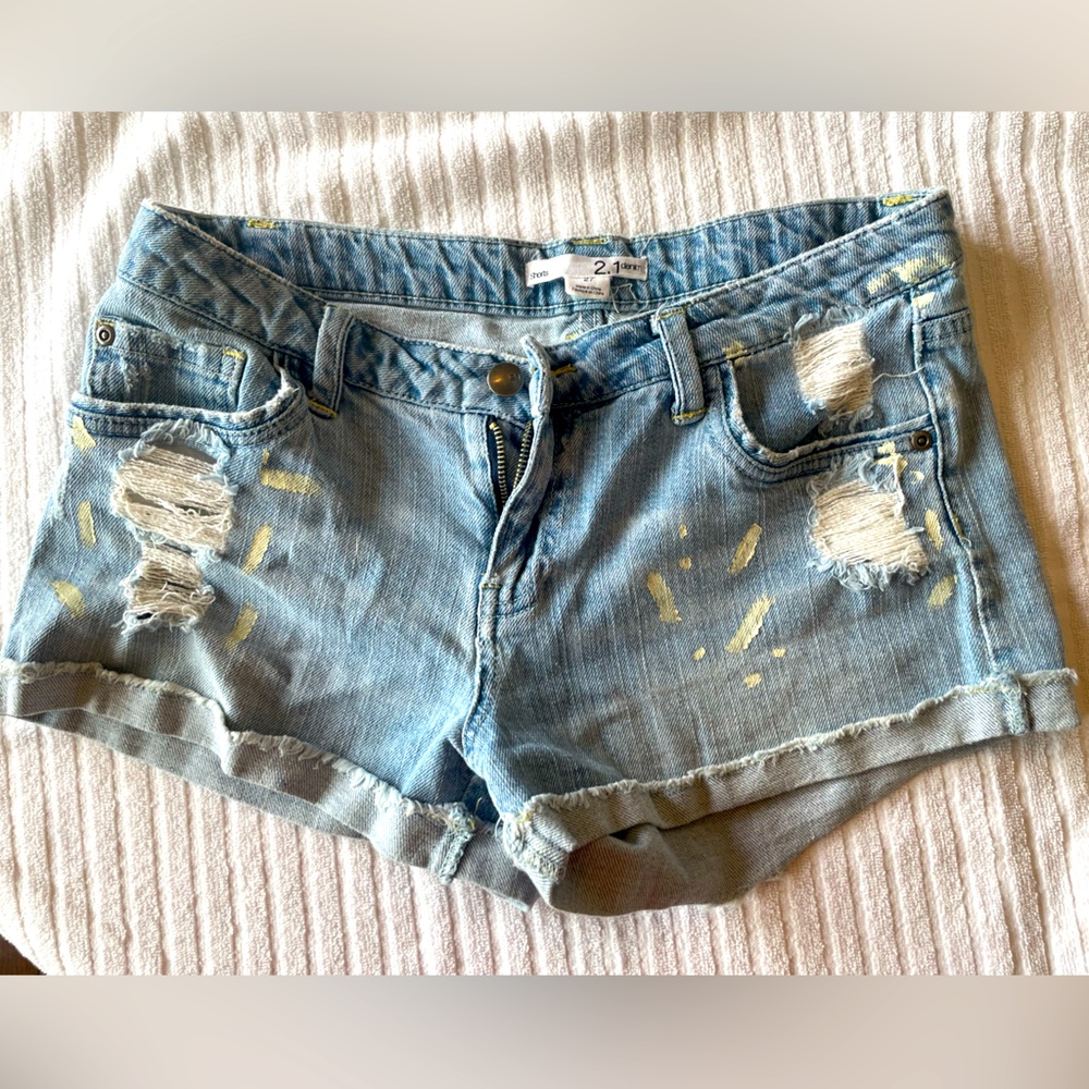 2.1 Denim jean shorts. Size 27.